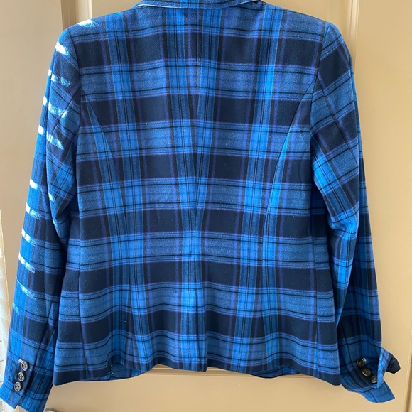 NAVY & BLACK BLAZER! - Picture 2 of 2